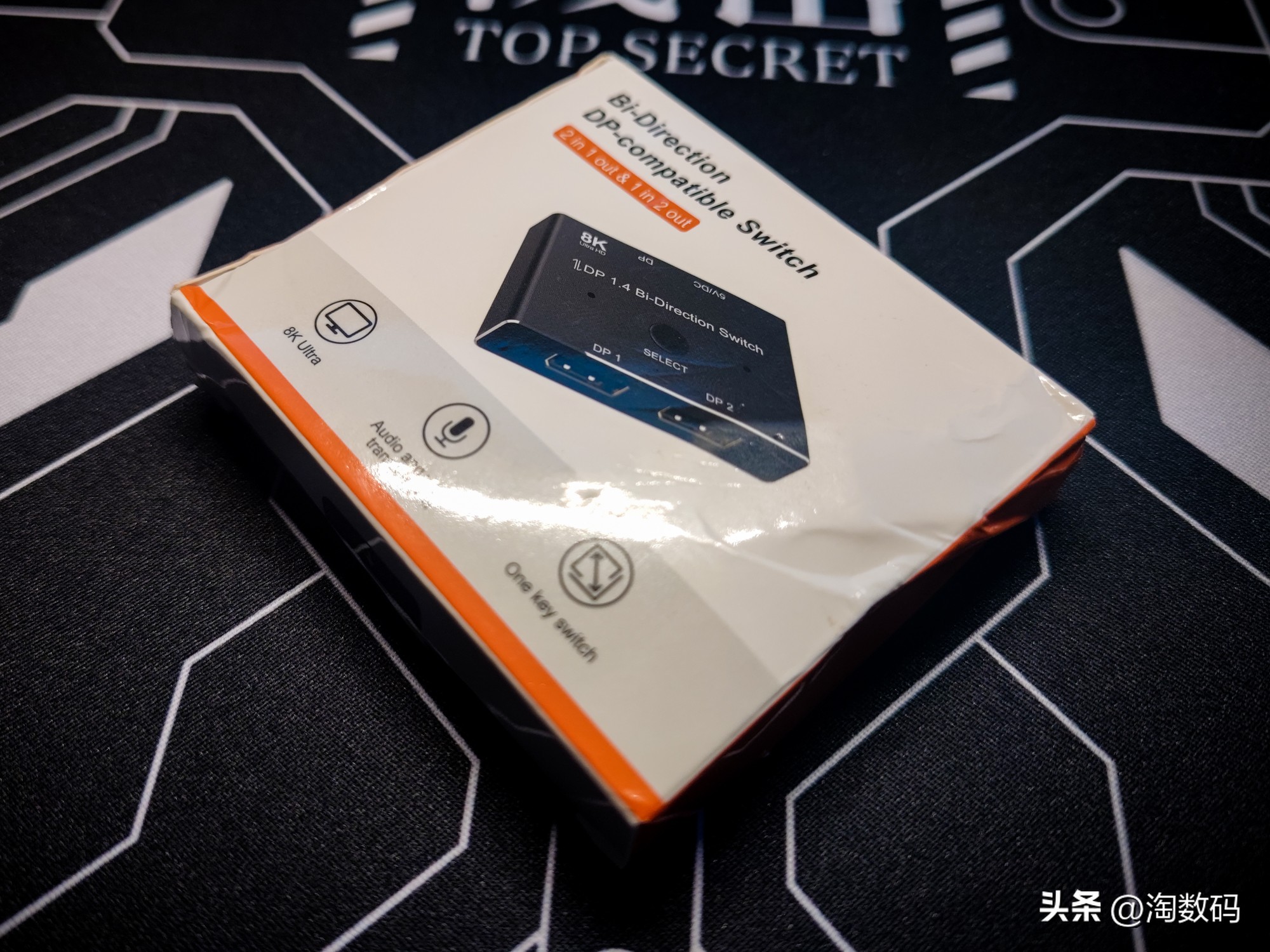 双主机双屏视频接口不够用？￥29块钱DP1.4一转二分线器晒单简评