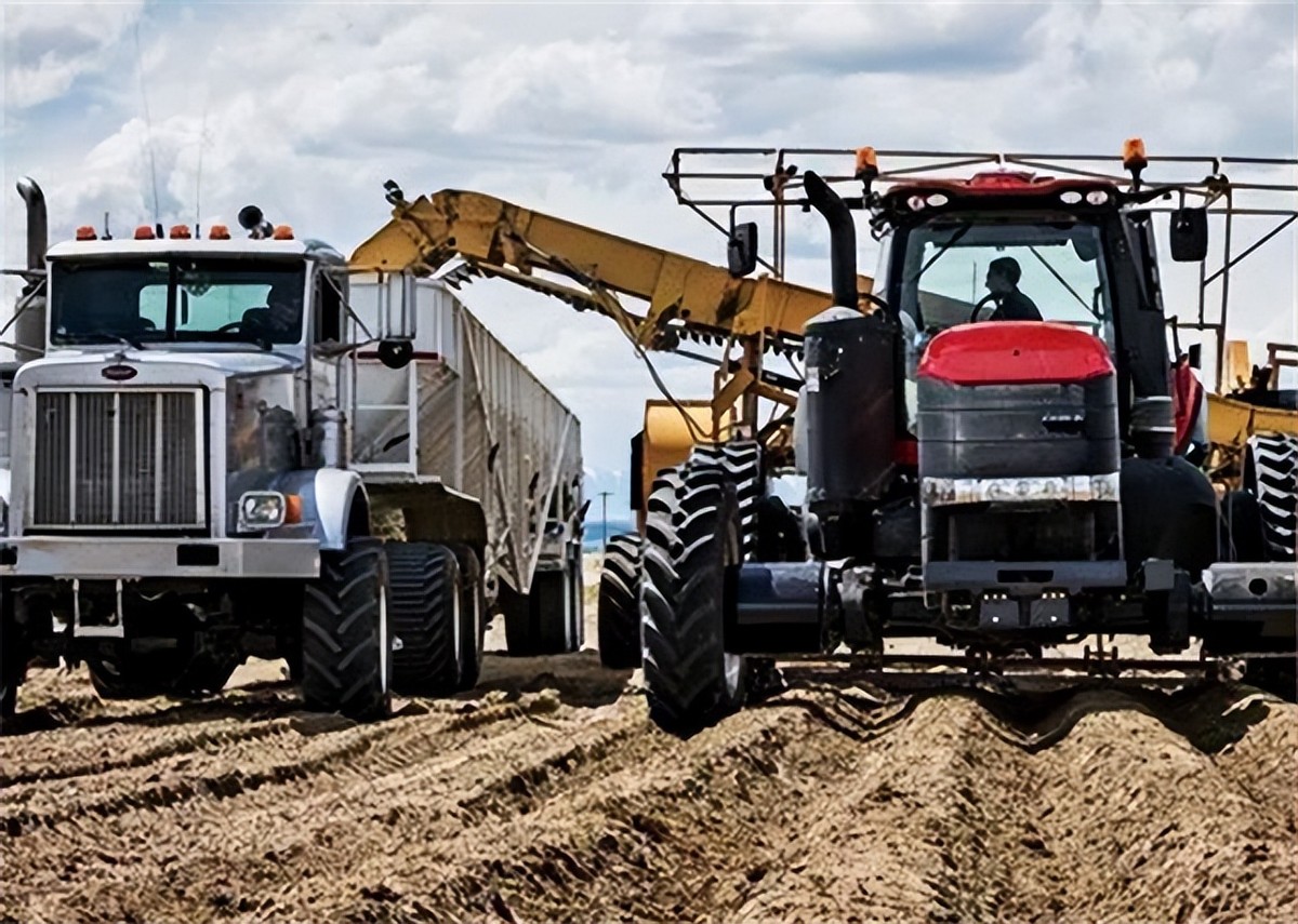 国产拖拉机的停滞与退步，马力疯长背后与国外拖拉机差距越拉越大