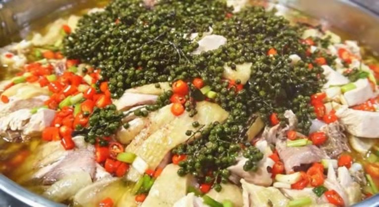 女生抱怨公司午饭不好吃,女生嫌弃公司伙食太差