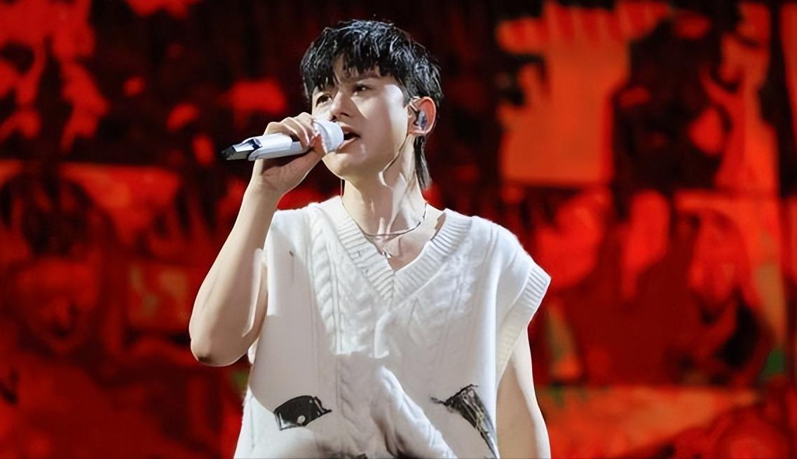 高音王子张杰,华语乐坛公认的Live王,却被质疑唱功不如华晨宇