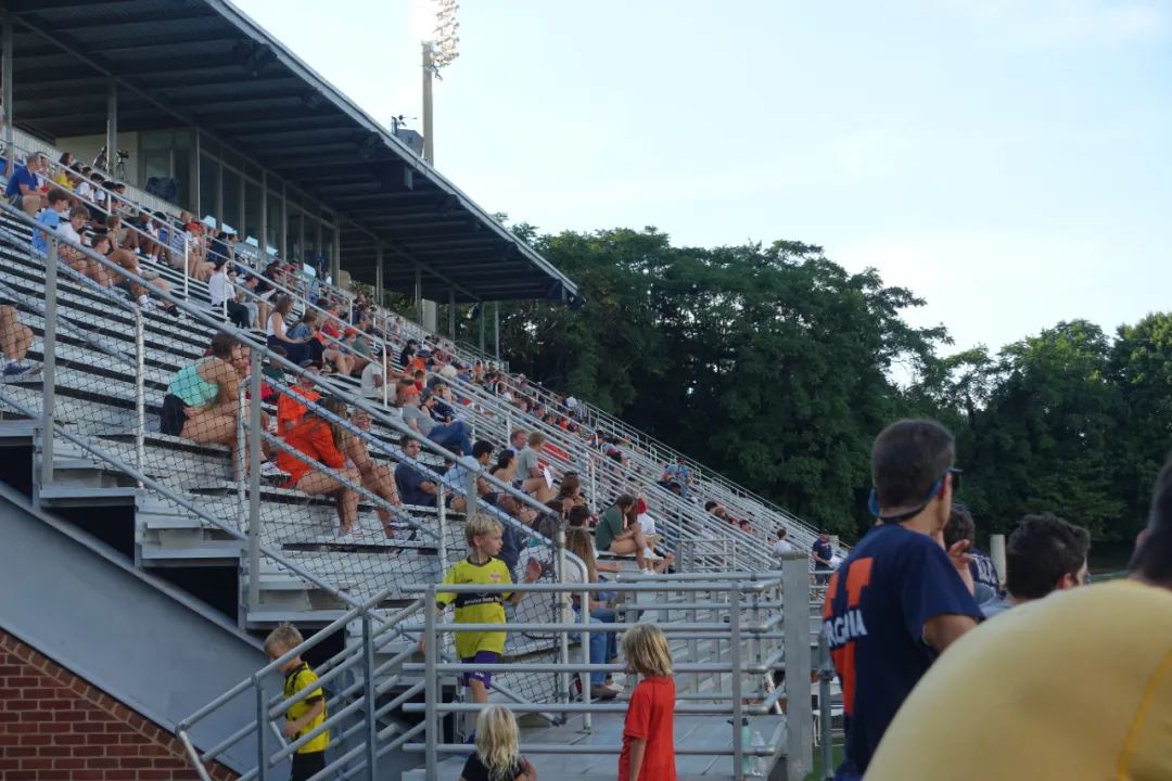 美国校园足球,美国校园足球比赛