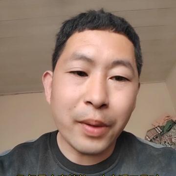 海航空姐飞机上推销商品,空姐飞机上推销40分钟产品引热议