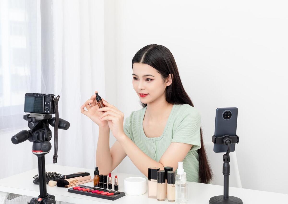 月入12万的小型冷门兼职,月入1万的冷门兼职50万创业做什么