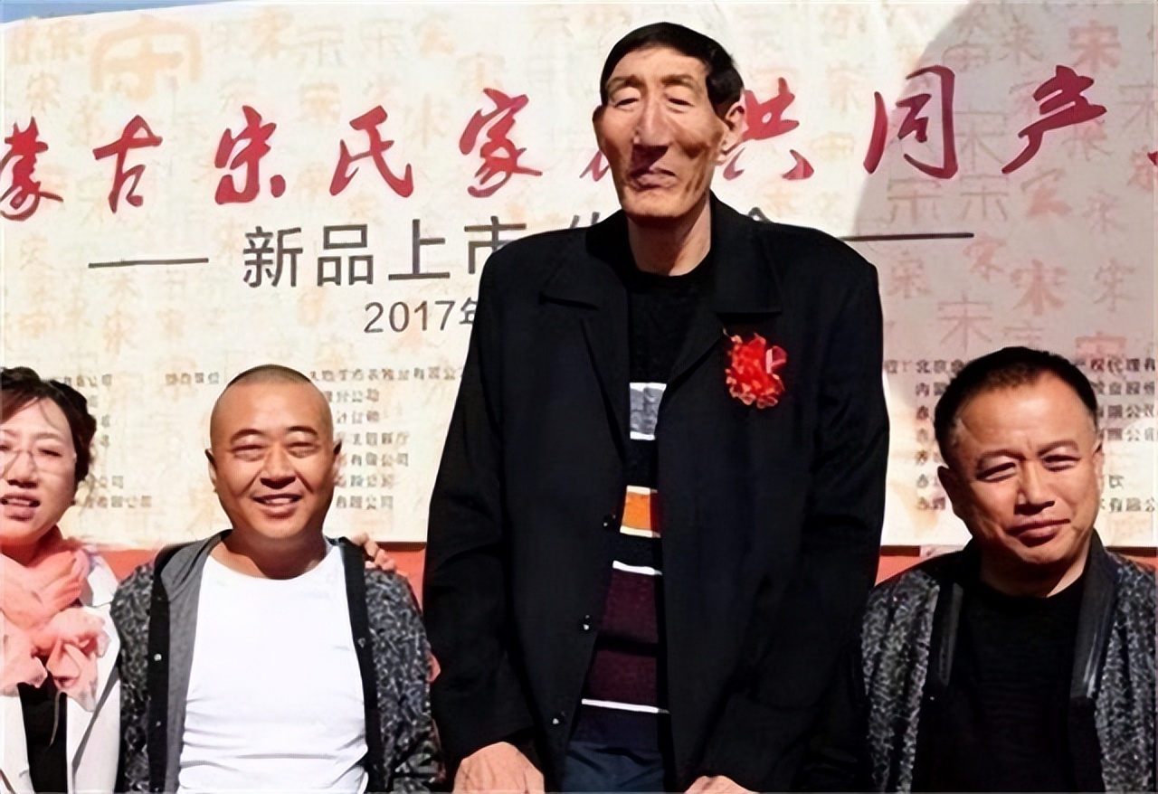 中国巨人鲍喜顺还活着吗,中国巨人鲍喜顺家人现状