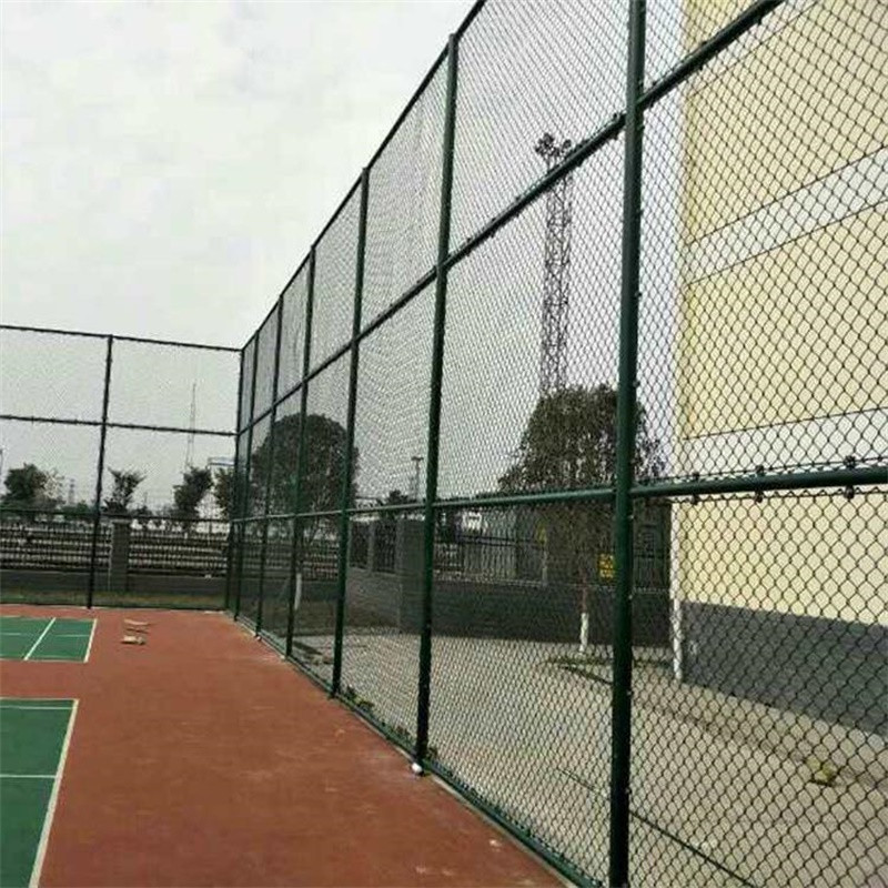 球场围栏网让安全与美观并存,一般的球场专用围栏网