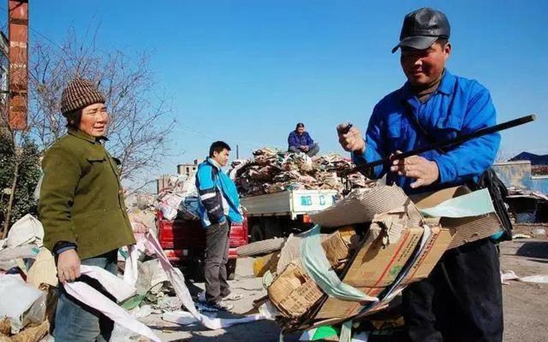 废品行业年入几十万的2个小生意,废品回收行业真的没落了吗