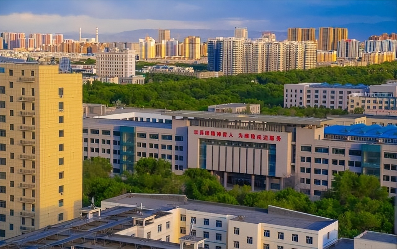 新新疆石河子大学,石河子大学和新大哪个好