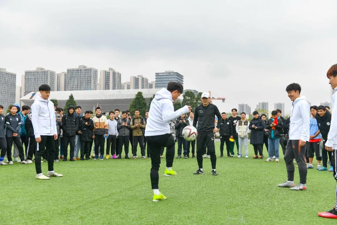 孙继海重庆大学,孙继海重庆足球