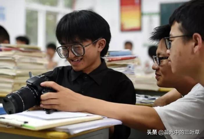 扭扭车男孩张亮考哪个学校,扭扭车少年张亮是哪年参加高考的