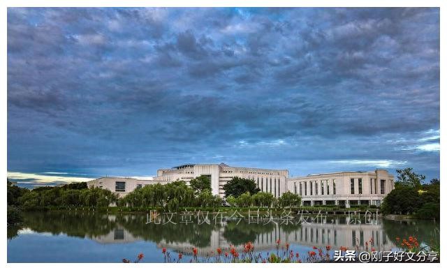 为什么电子科技大学就业好,为什么电子科技大学有985还有211