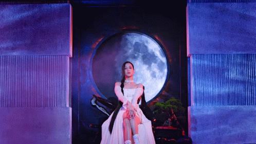 人均手握高奢代言的BLACKPINK，每一帧镜头都好贵