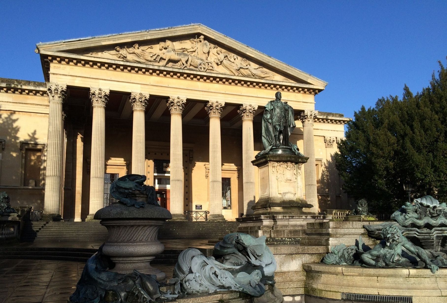 英国本地毕业生就业方向,英国就业率极高的三种专业