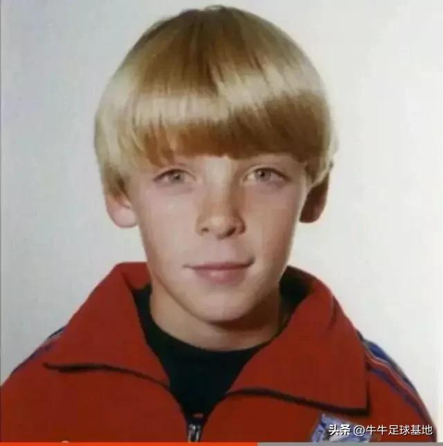 足球明星年轻与现在照片对比,足球明星小时候纪录片