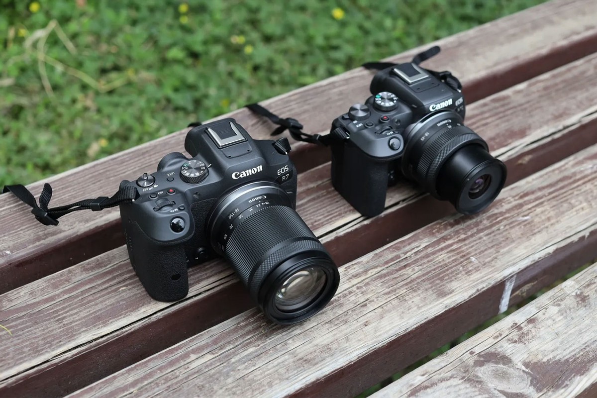 视频拍摄该选啥相机？万元以内，佳能EOSR7、R10目前没对手