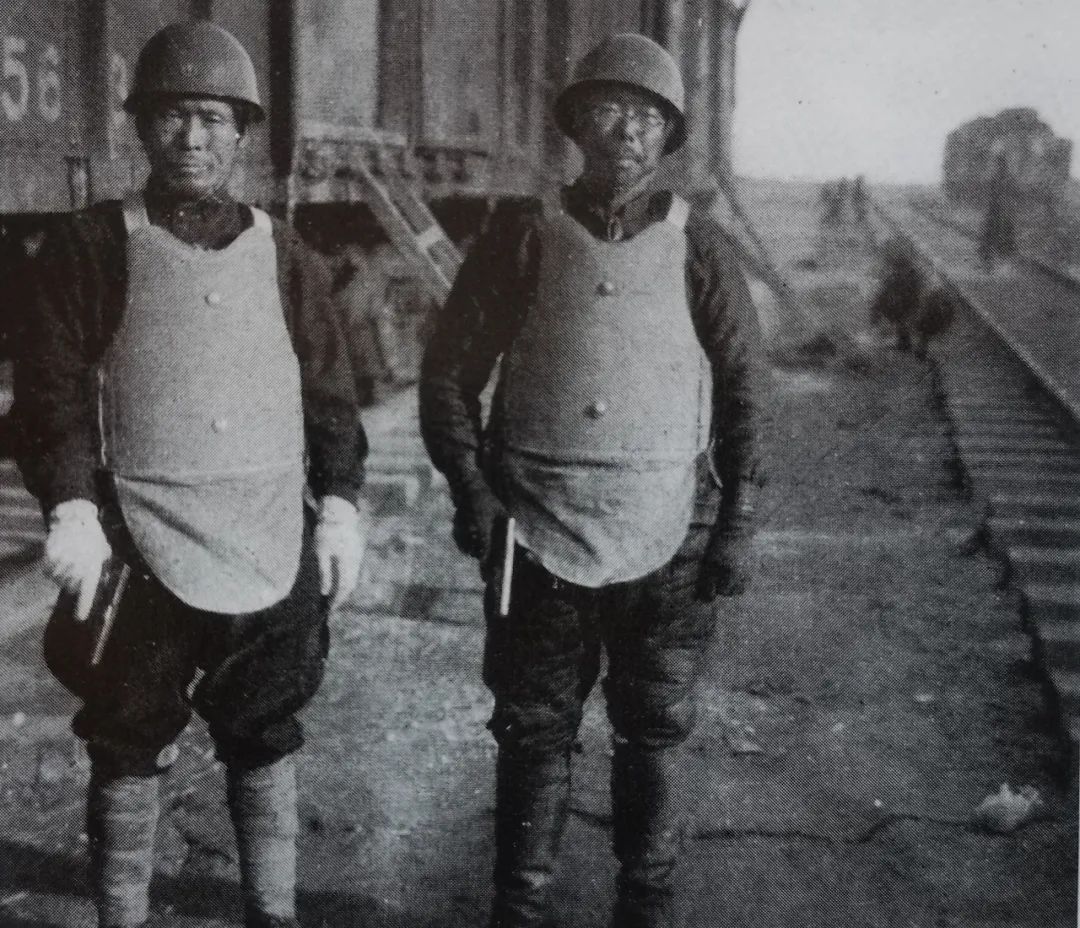 鍔冲姩鍏洯鐏溅澶翠綋鑲插満,婊￠搧