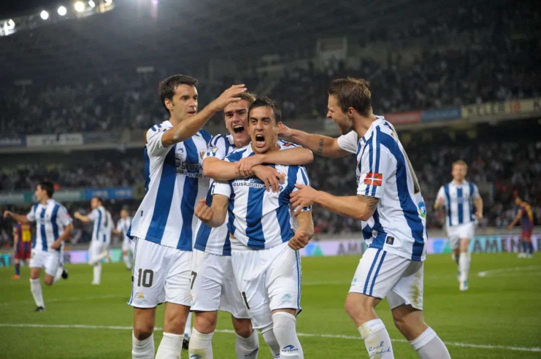 瑗跨敳宸村缃楅偅vs鐨囧绀句細鍓嶇灮,宸村缃楅偅vs鐨囧绀句細