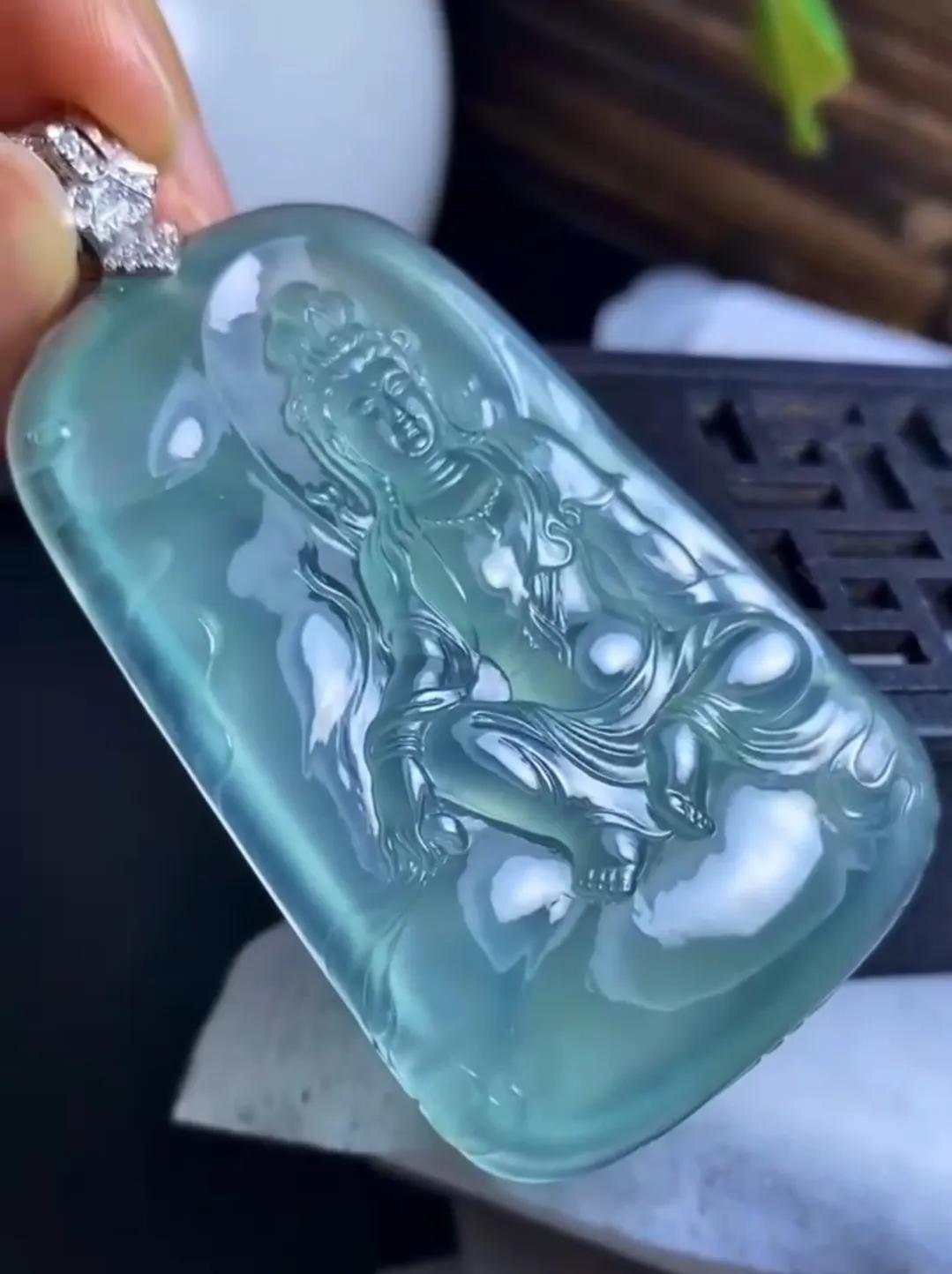 你相信吗？你在直播间购买的成千上万的玉石，可能成本都不到50元