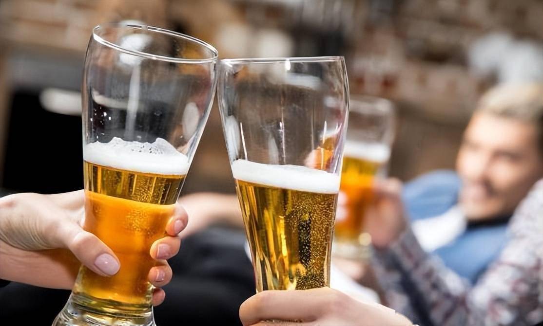 乳房时不时的疼需要吃药吗,乳房时不时痛有必要去医院吗