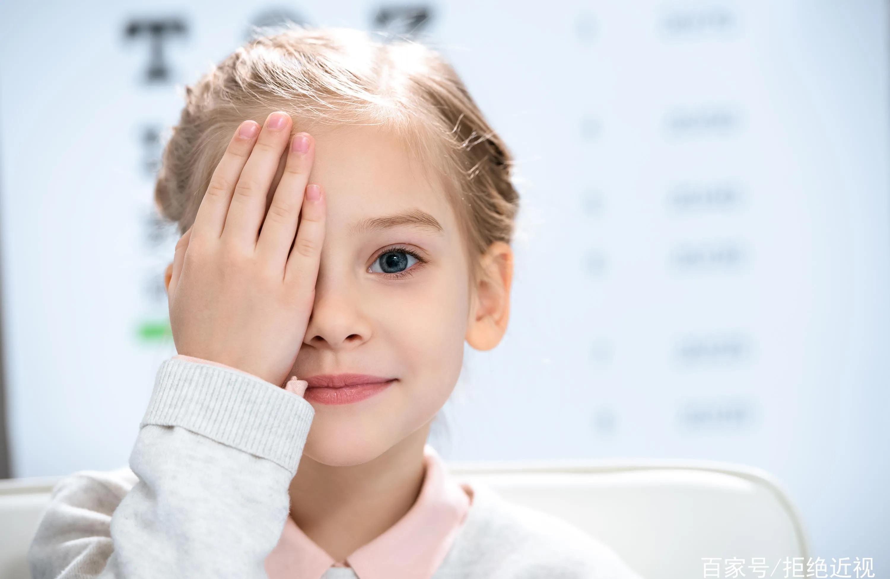 孩子有点近视怎么正确佩戴眼镜,小孩近视佩戴眼镜需要注意什么