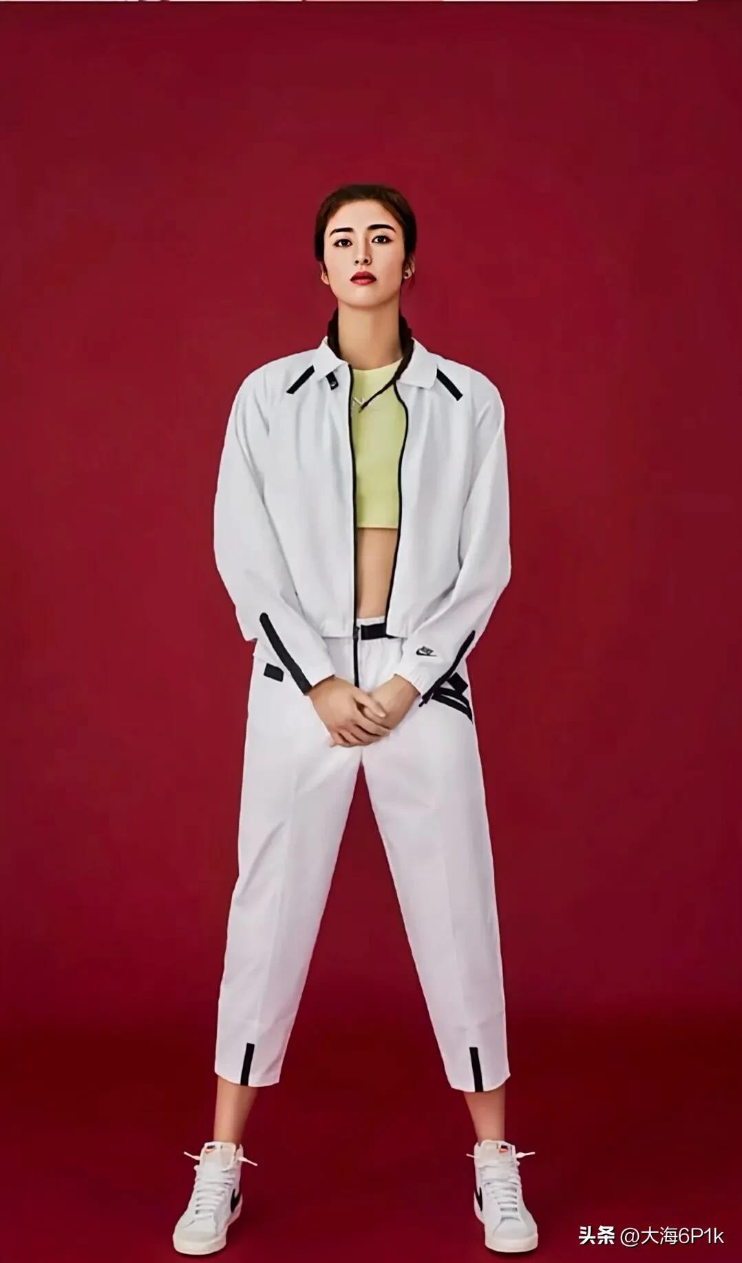 赵丽娜女足足球门将,足球女神赵丽娜抖音