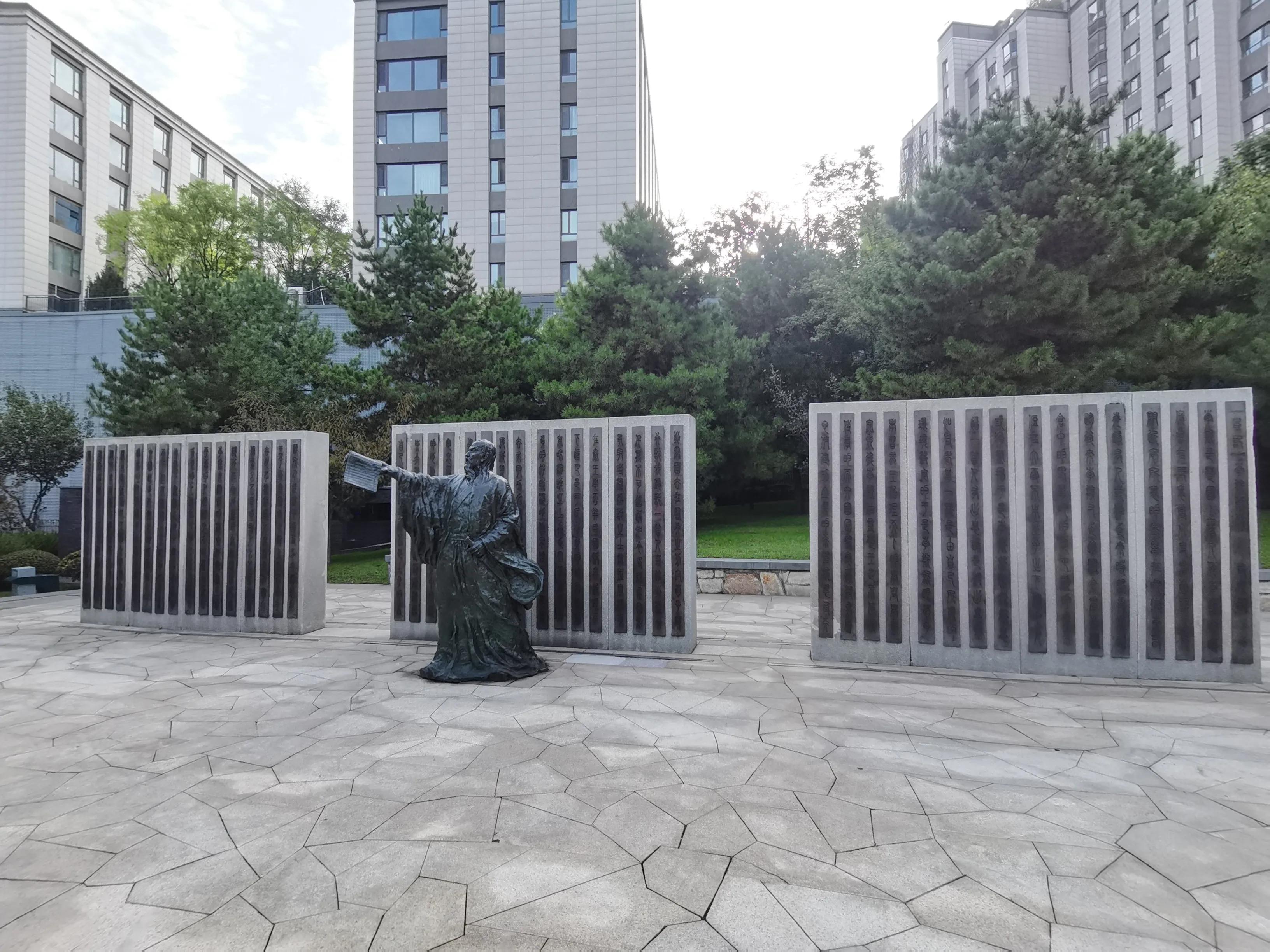 秦始皇死后陪葬,秦始皇死了后为什么埋葬骊山脚下