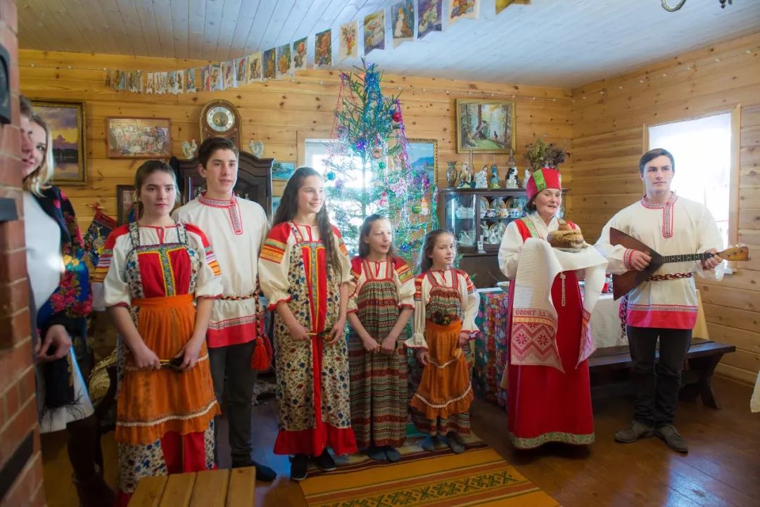 贝加尔湖翡翠位置,贝加尔湖畔翡翠宝石