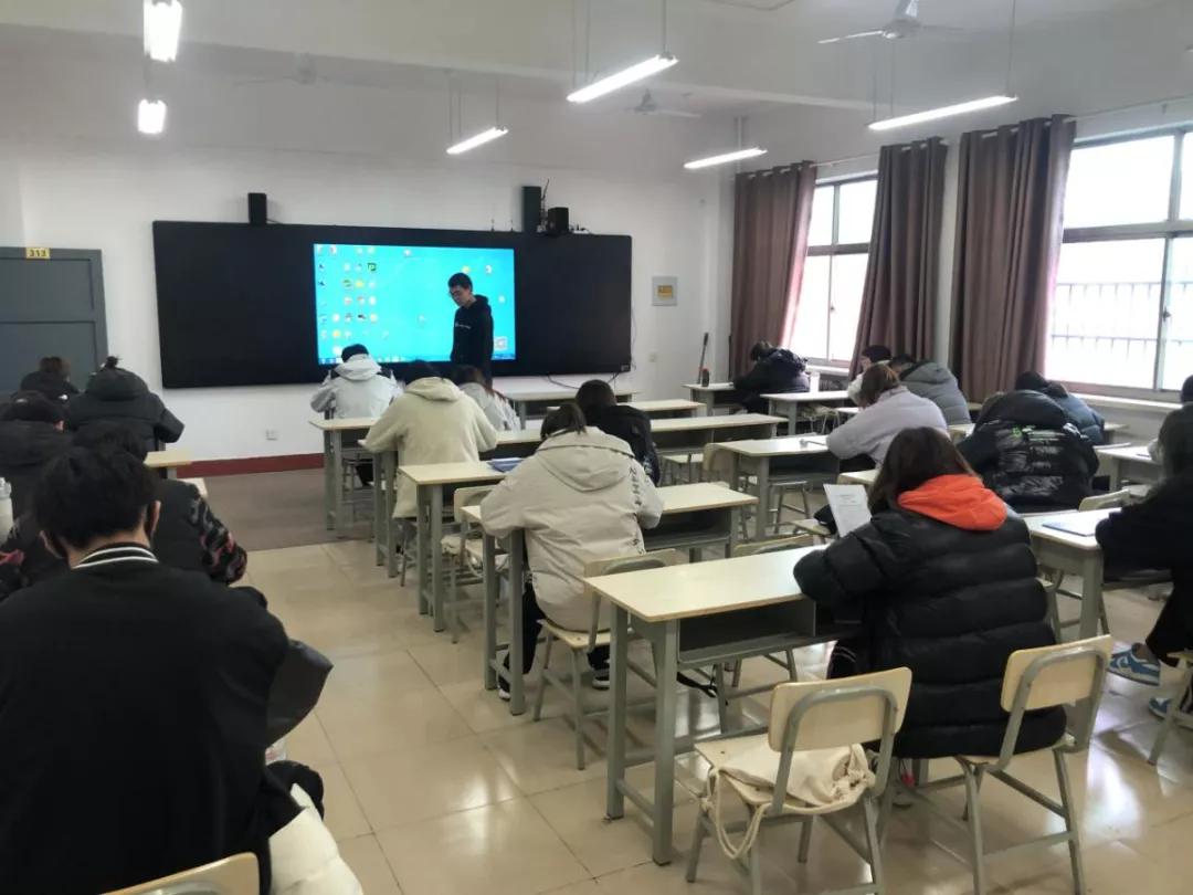 推动跳绳发展，我们领证了