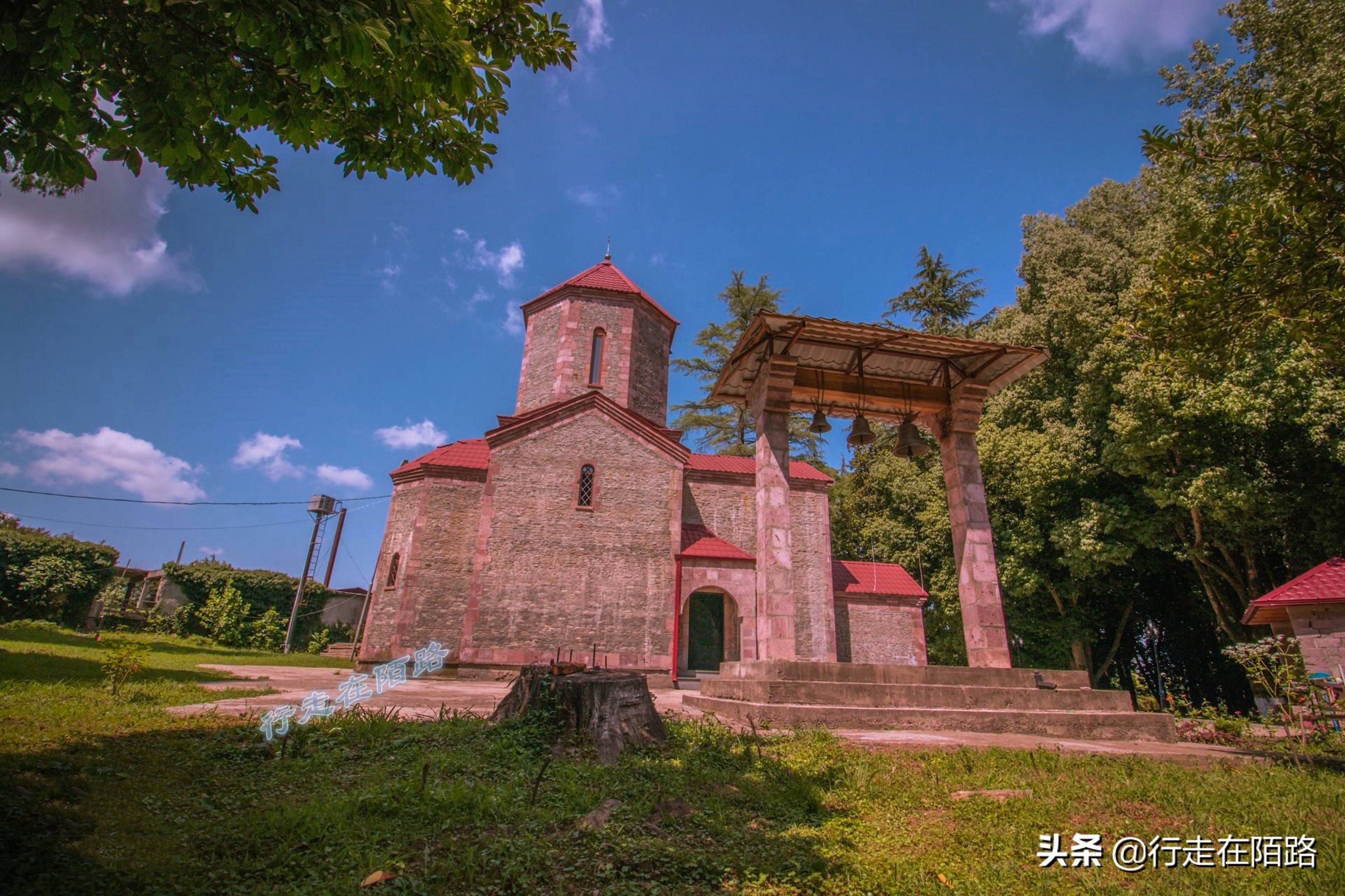 环游黑海第一个难关：海关盘查六个小时，靠一句话成功入境