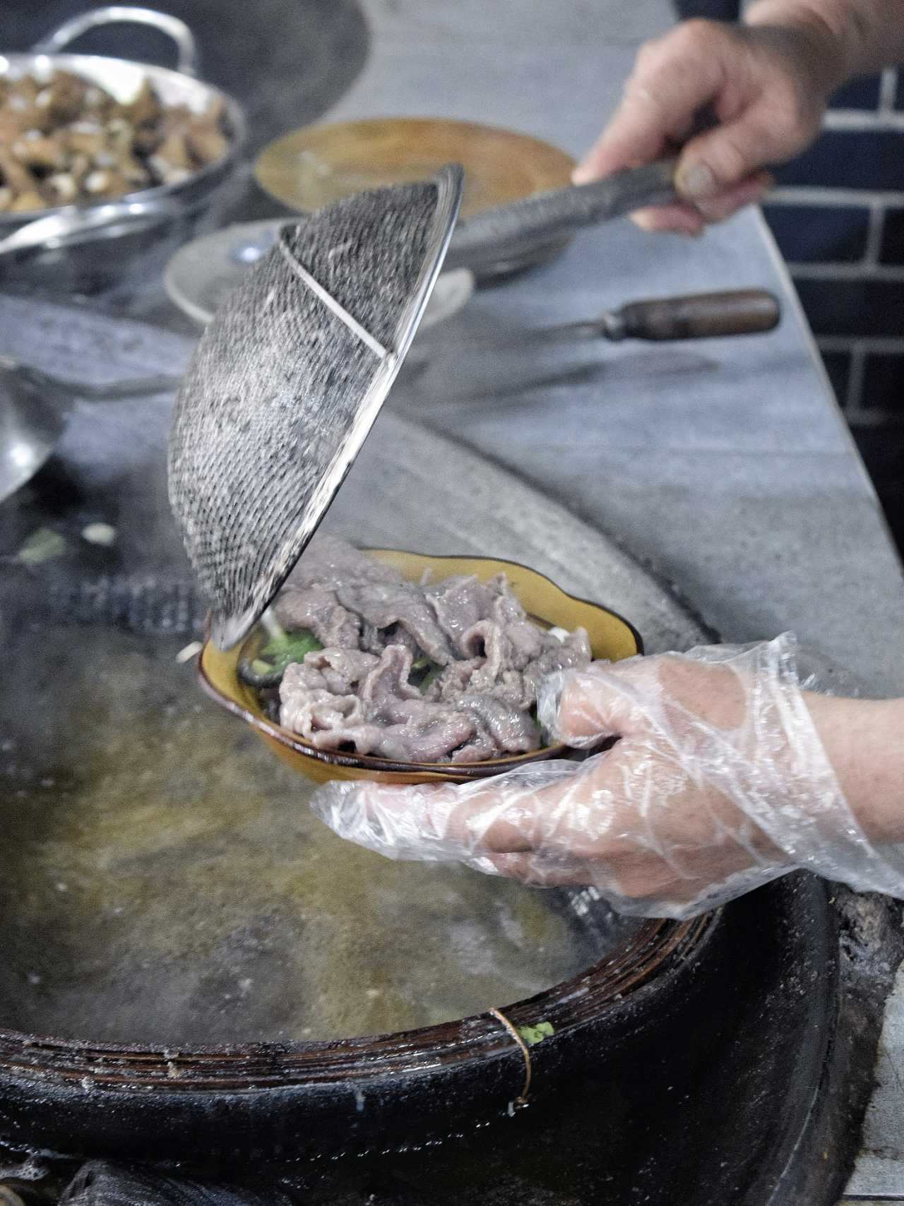 乐山异国风情打卡新去处,乐山游玩攻略及人文风情