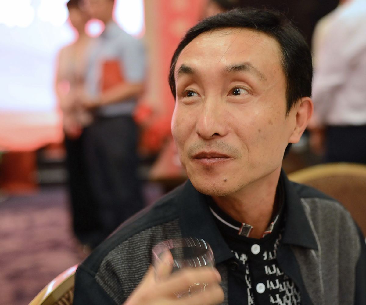 范伟获最佳男配角获奖感言,范伟再获“天坛奖”最佳男主角奖