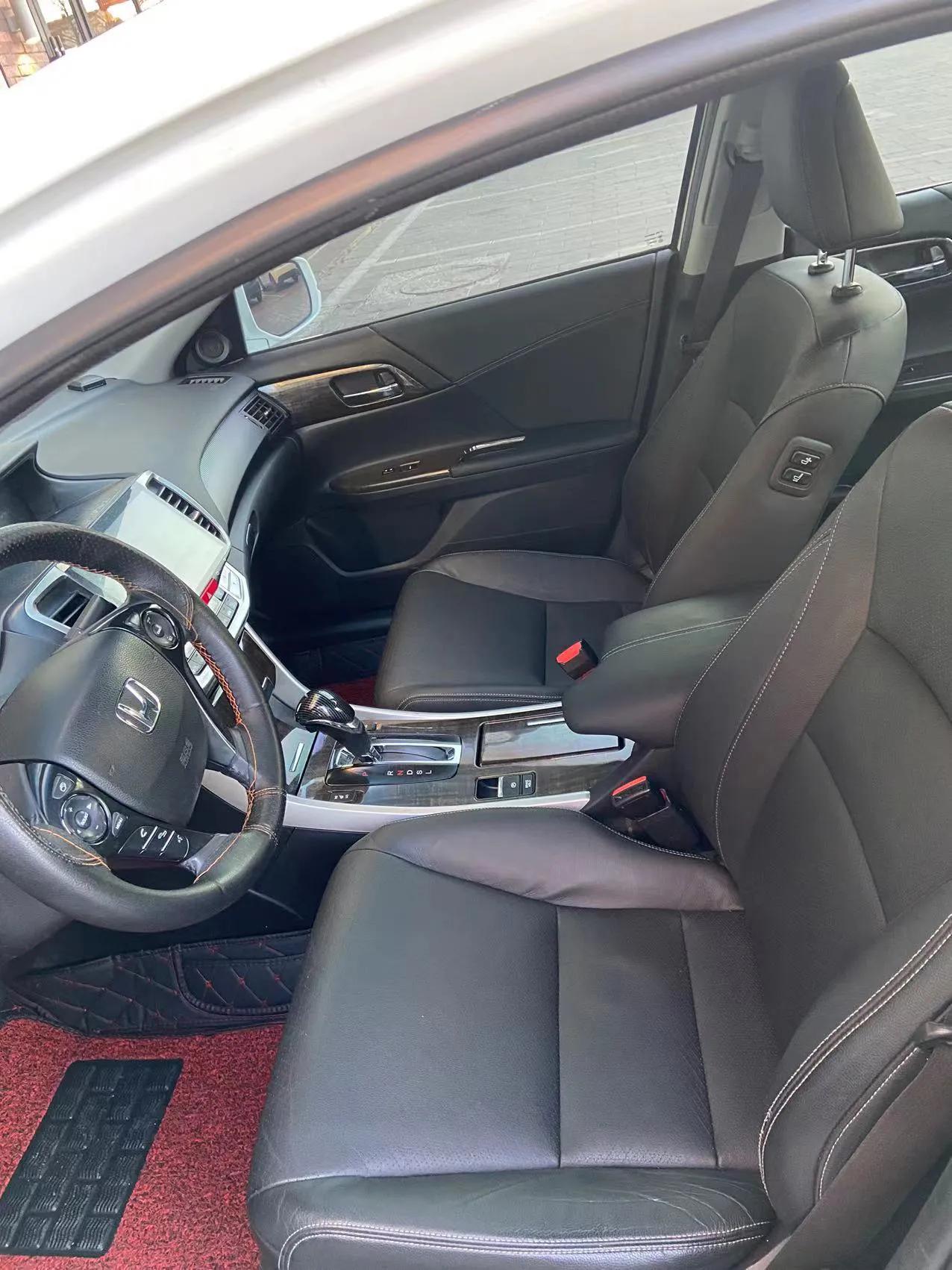 天籁凯美瑞雅阁日系三剑客，九代雅阁这车怎么样？