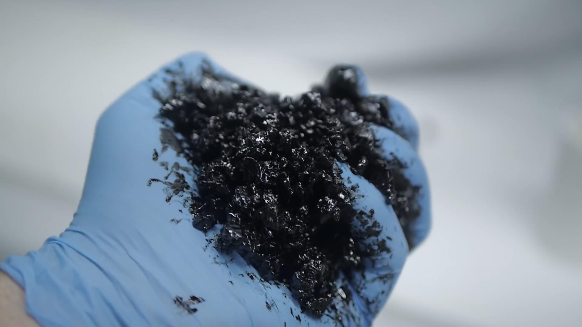 村村通柏油路现状,为什么村村通修的都是水泥路