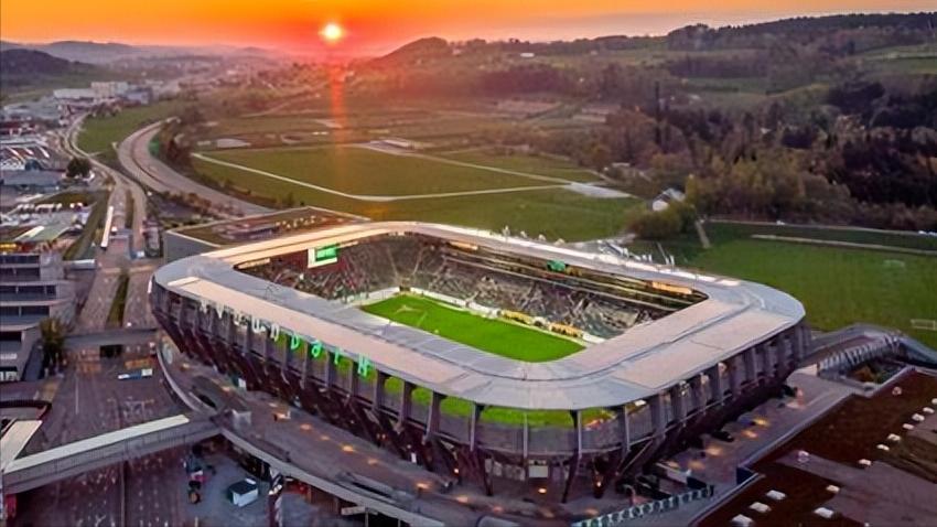 欧洲五大联赛专业足球场,欧洲杯十大球场巡礼