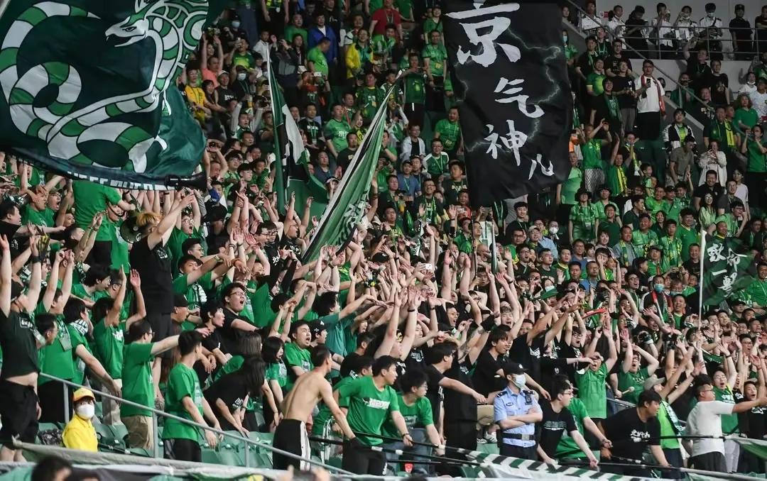 中超最新战报山东泰山,中超最新排名泰山绝杀国安领跑