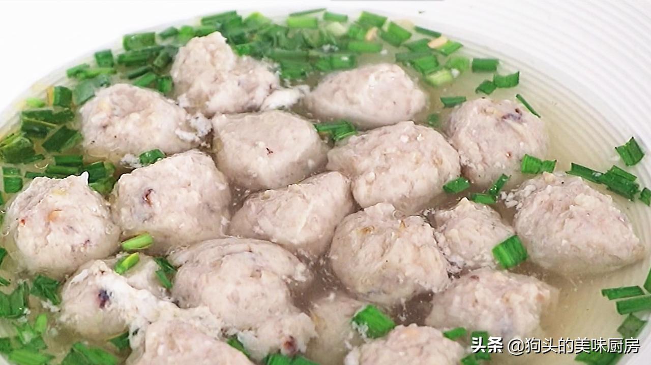 做猪肉丸子一斤肉放多少玉米淀粉,炸猪肉丸子的做法和配方的全过程