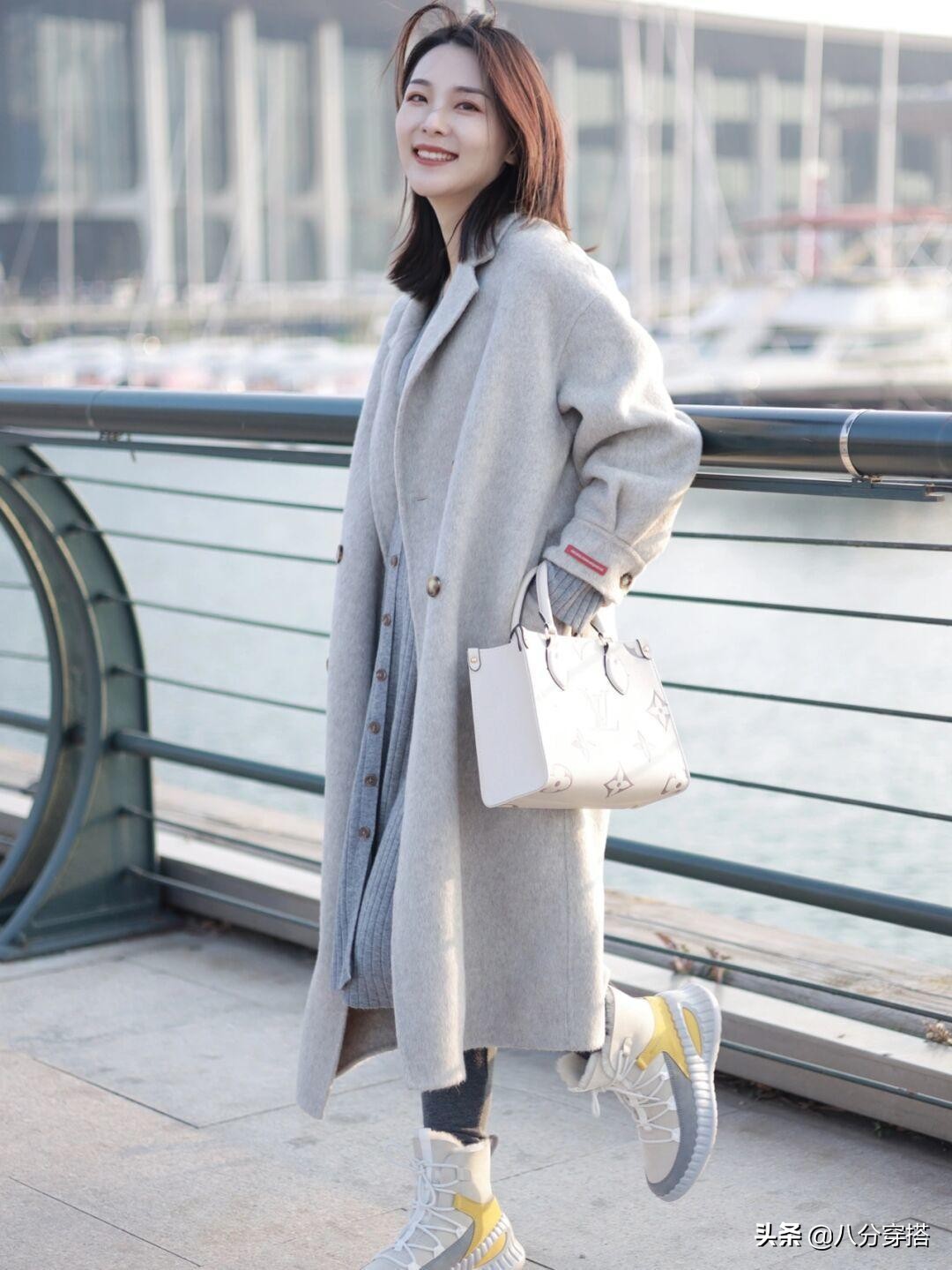 冬天不知道怎么穿衣服好看,几款毛呢外套穿着保暖彰显女人味