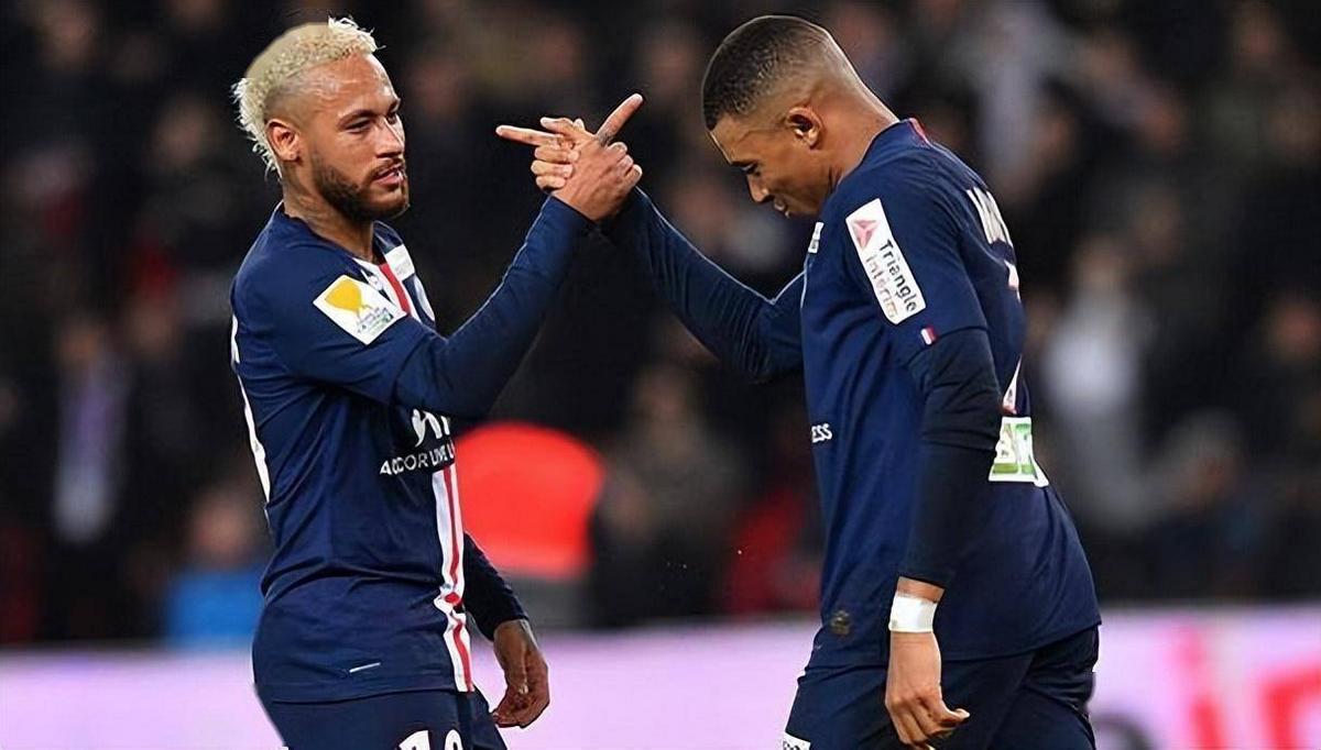 内马尔被曝与多名女子交往,内马尔新恋情疑似曝光