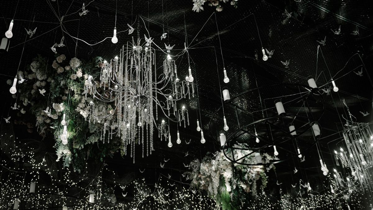 妗傛灄棣欐牸閲屾媺濠氱ぜ鎽勫奖,妗傛灄棣欐牸閲屾媺濠氬簡鐜板満