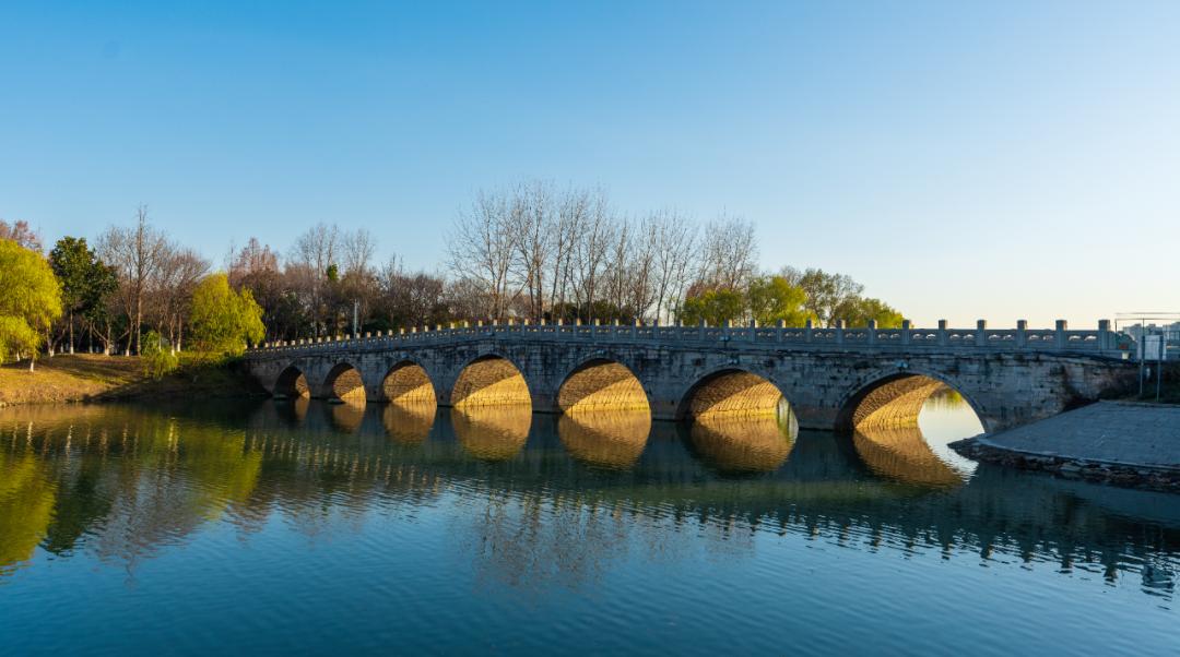 以城相见南京,以诚相见心诚则灵