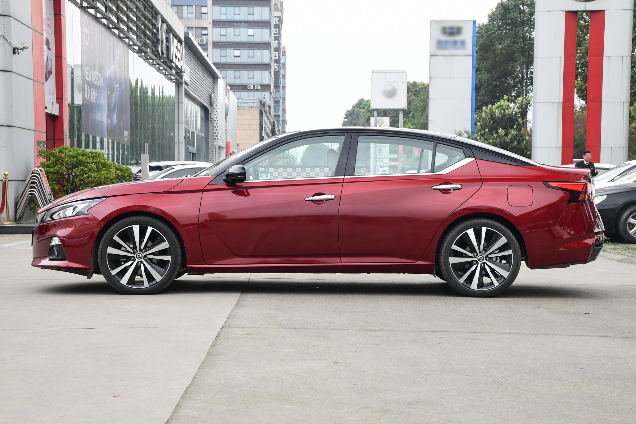 性价比高的中级车,别克君威、大众*萨特帕**和日产天籁怎么选?