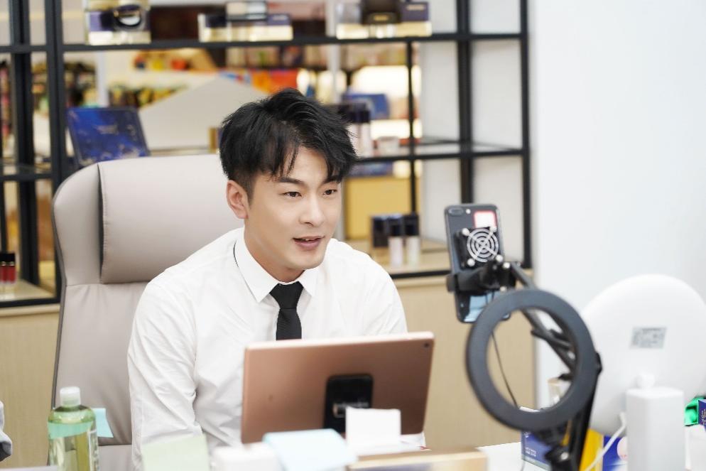 辛有志积极承担社会责任，助农“耕”新正当时