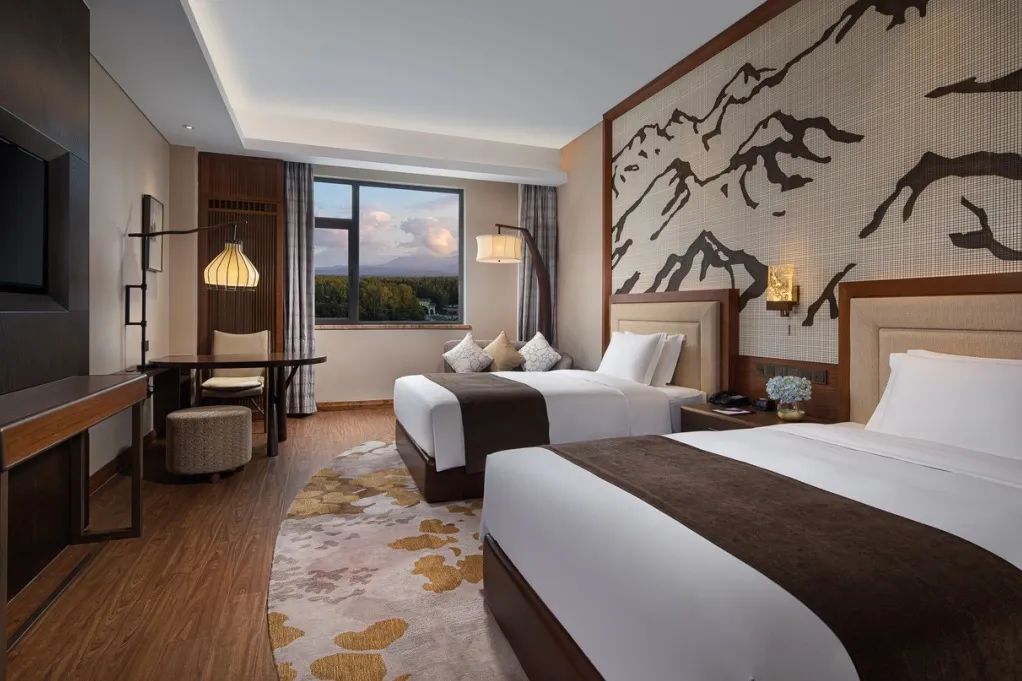 长白山的秋季,长白山夏天和秋天的区别