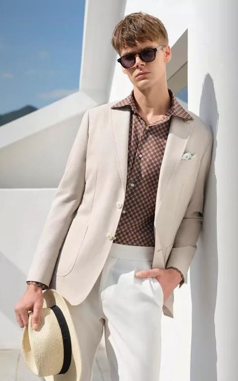 定制的西装怎么样才算合身,定制西装很合身