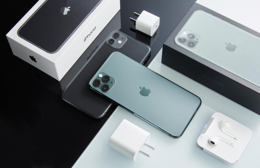 还得是iPhone13ProMax，1TB卖到12999元，依旧供不应求