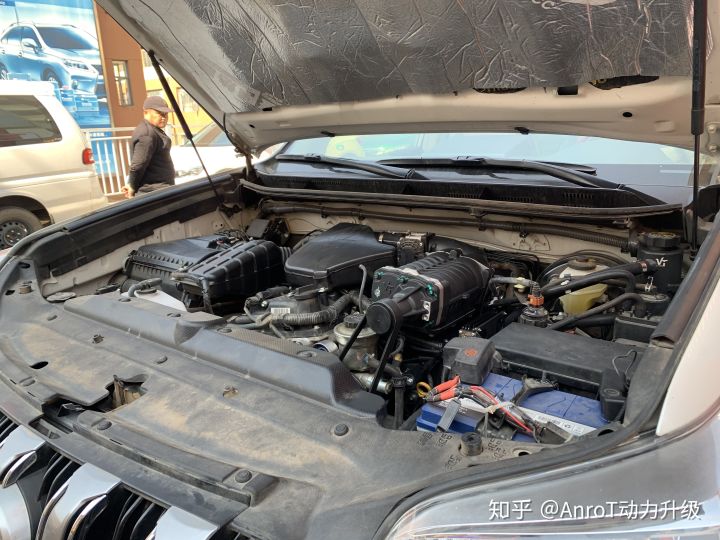 丰田普拉多2700到底肉不肉,丰田普拉多2700价格油耗