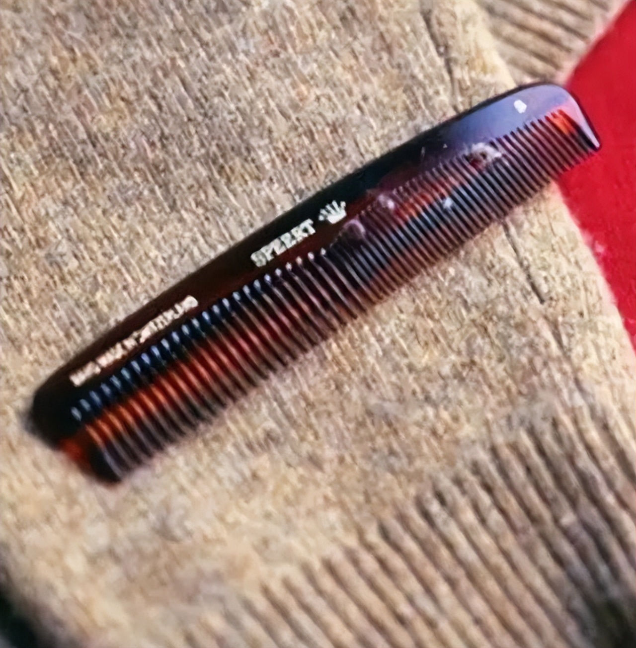 夏季衣服磨起球怎么处理,如何处理外套起球的衣服