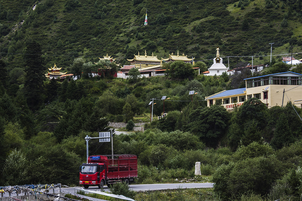 西部大草原旅游攻略,四川红原大草原自驾旅游攻略