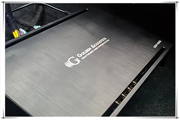 宝马5系升级中置音响安装教程,宝马5系三分频汽车音响改装方案