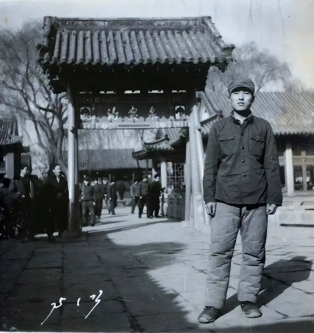 5届学生没教出一个省重点，老师去世，群里没有一个人说话