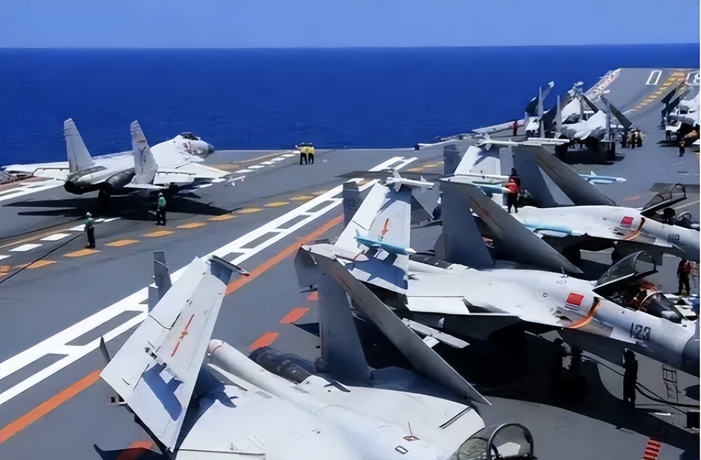 邱毅与台将军谈台海军力对比,台军邱毅